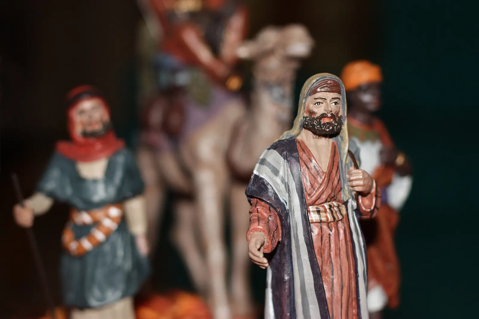 Marchés de Noël 2026 en Vaucluse : santons et traditions provençales